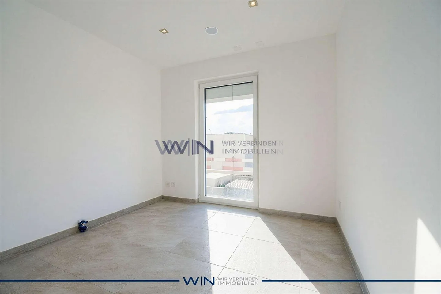 Luxuriöses Einfamilienhaus - Foto 11 von 13