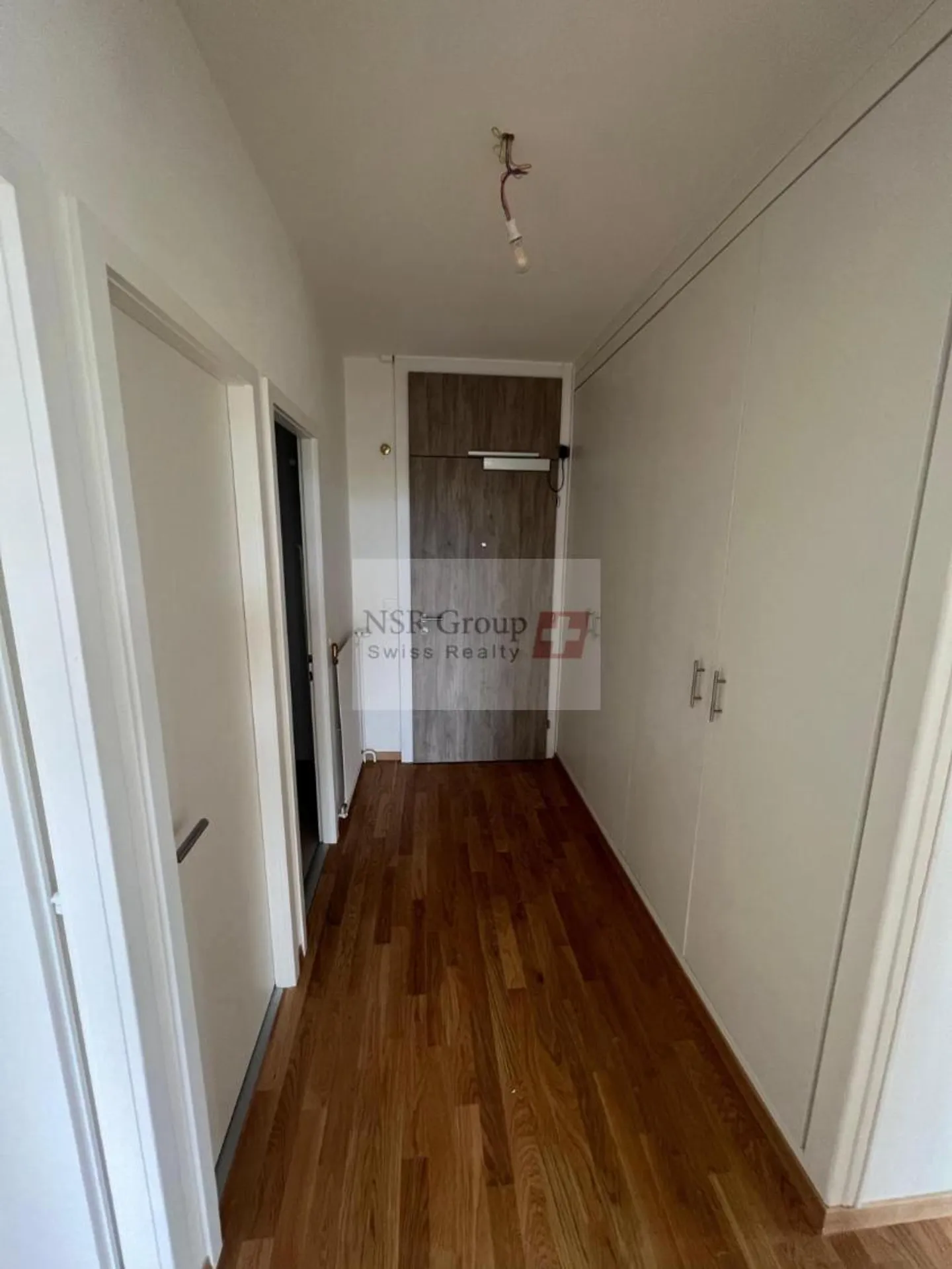 Elegant 5-room renovated apartment in the sought-after neighborhood of Carouge - Photo 10 of 12