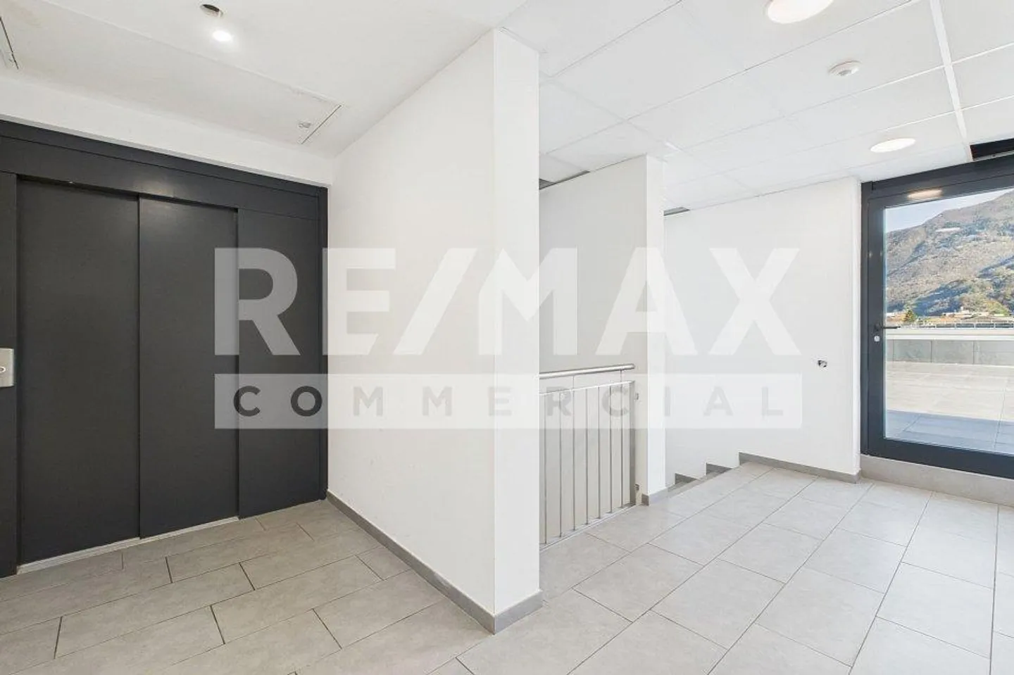 Modern Commercial Space for Sale - Photo 10 of 13