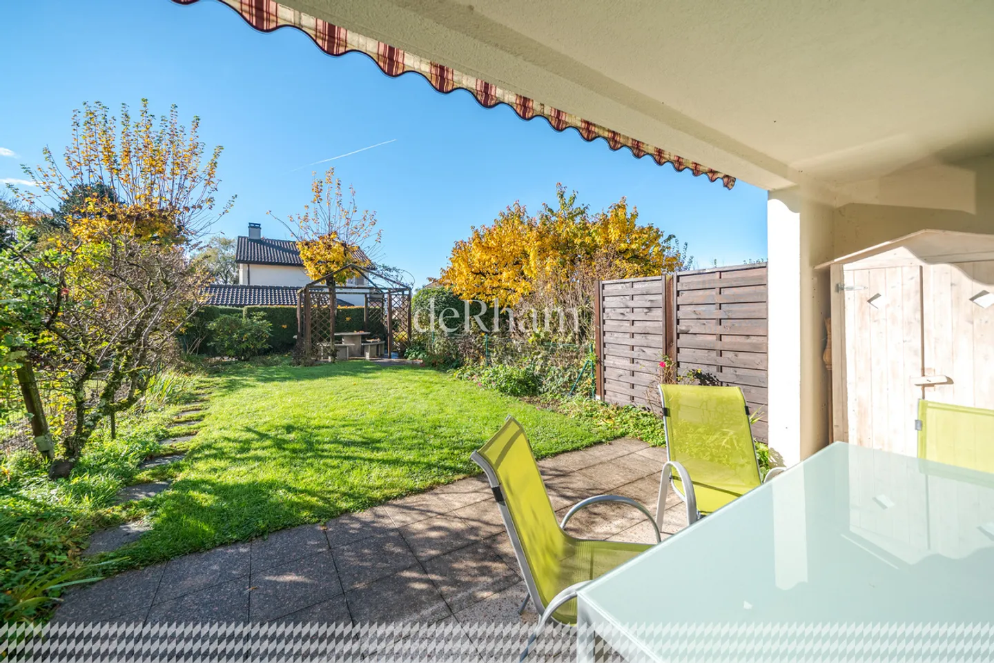 Bella casa adiacente di 7,5 stanze - Foto 3 di 10