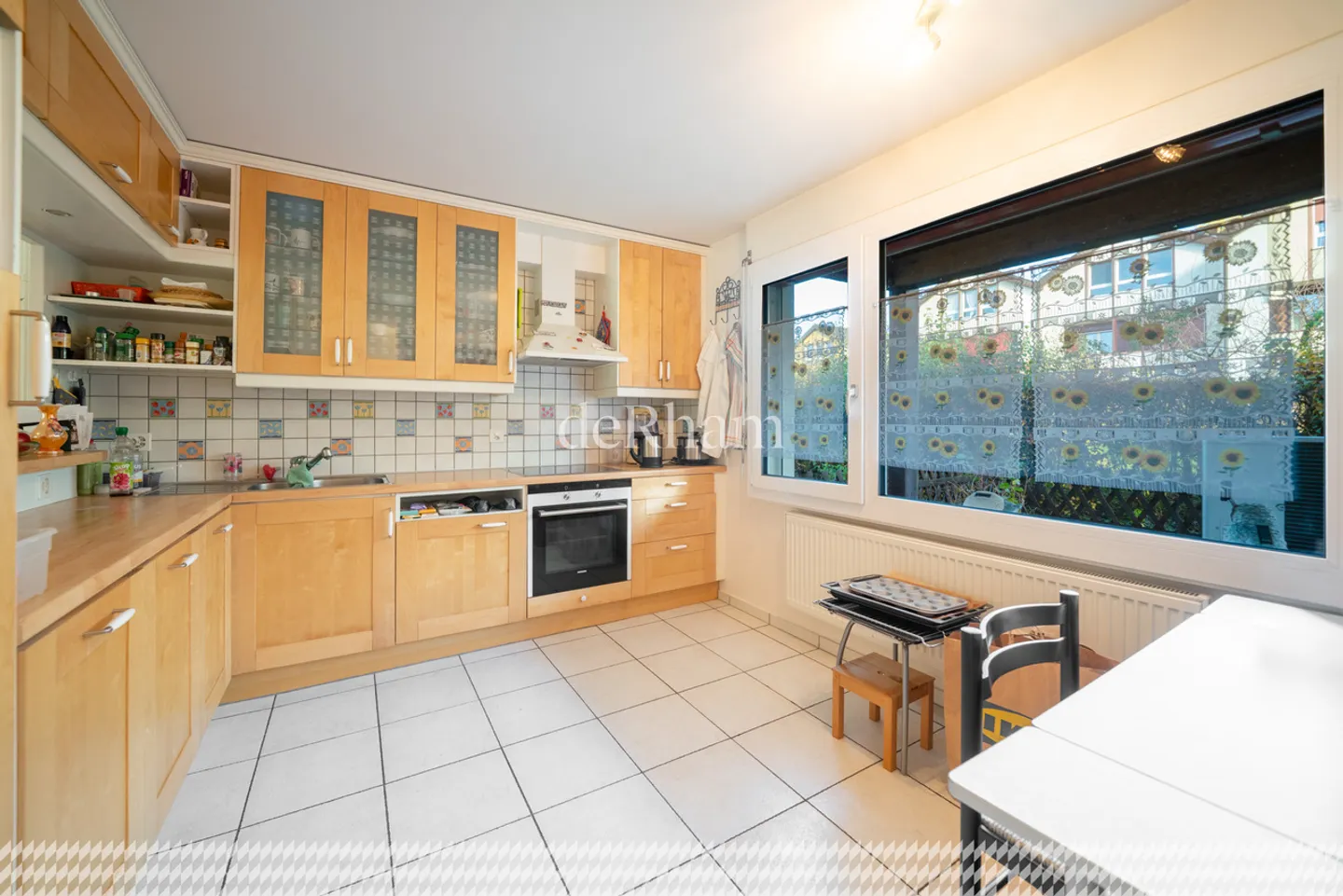 Bella casa adiacente di 7,5 stanze - Foto 4 di 10