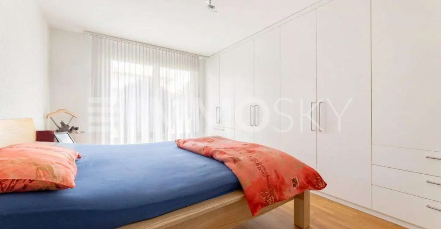Light and Sun: Attractive Apartment with Two Seating Areas - Photo 5 of 5