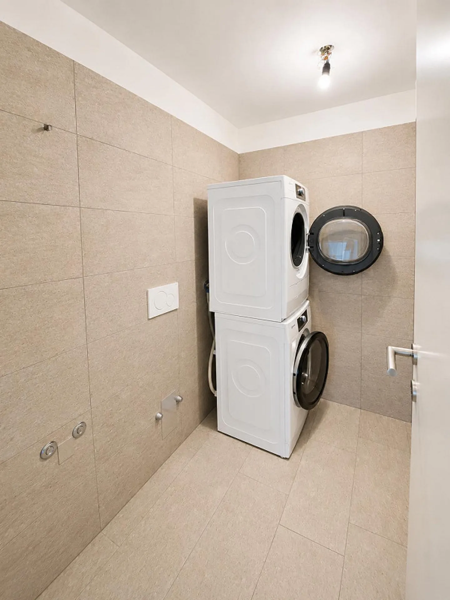 Appartamento elegante con patio privato - Foto 7 di 9