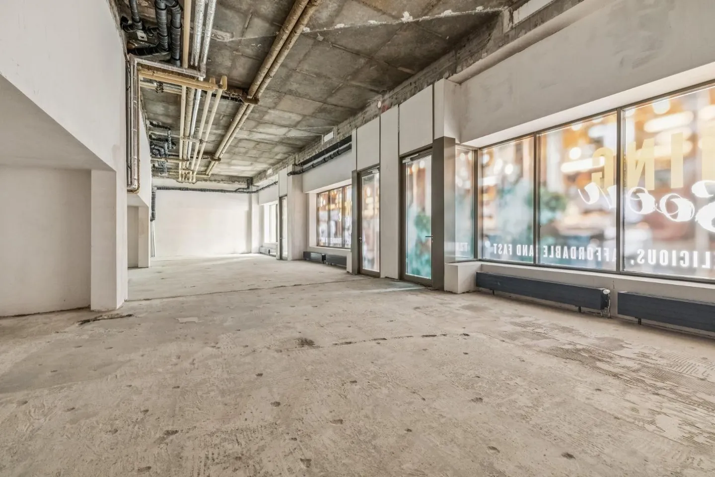 Prime Commercial Space in Basel - Photo 5 of 10