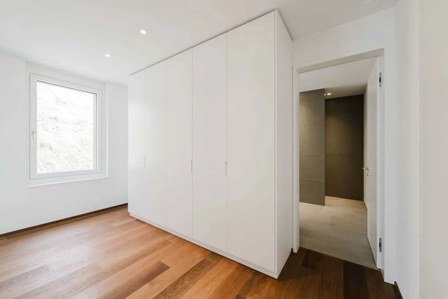Appartement moderne avec vue sur le lac - Photo 2 sur 6