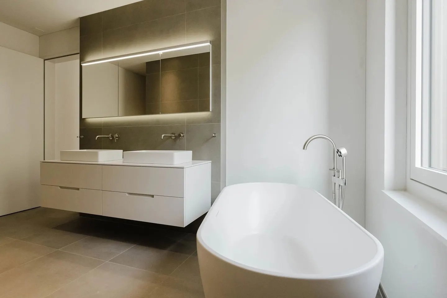 Appartement moderne avec vue sur le lac - Photo 5 sur 6