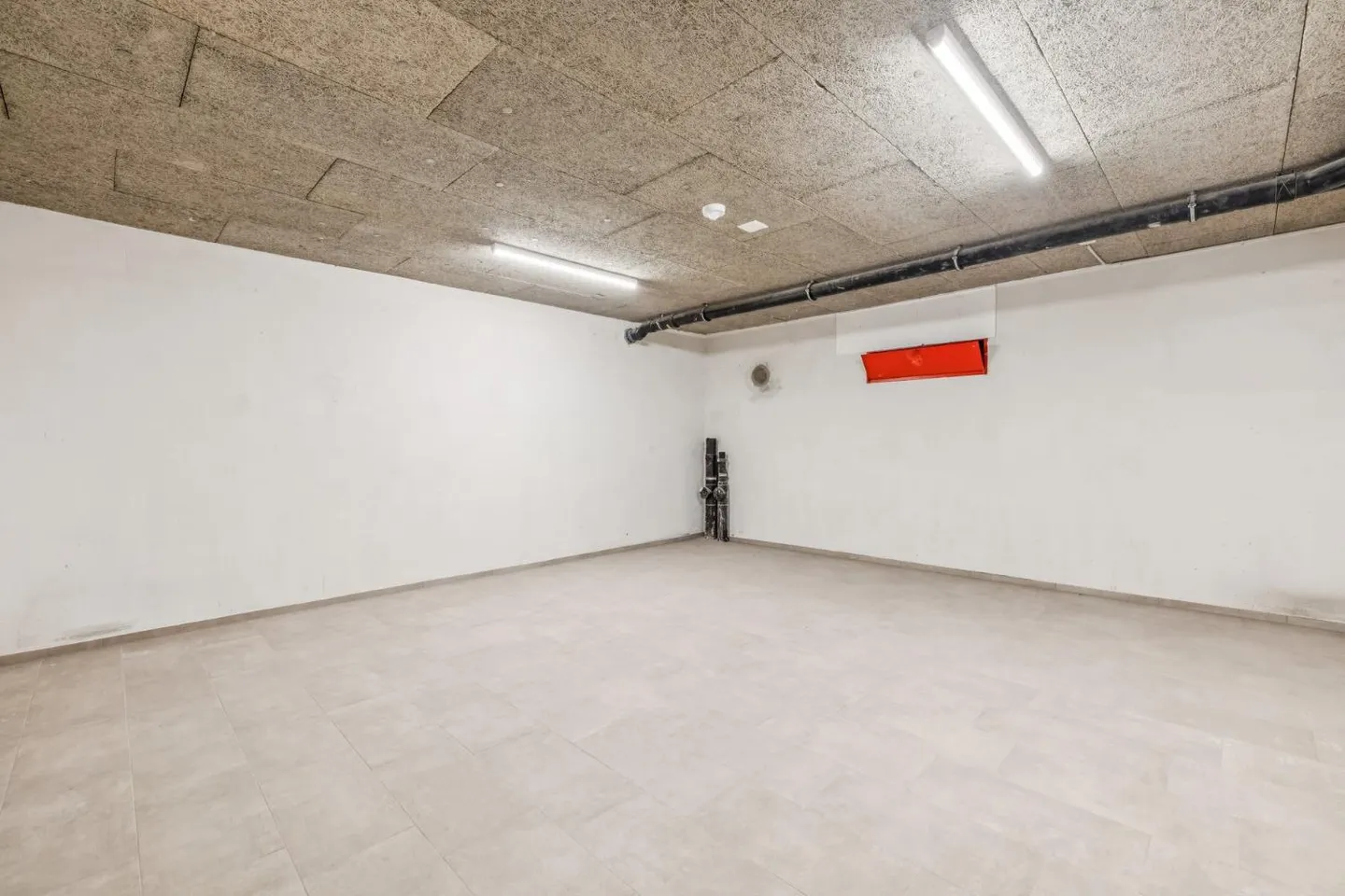 Prime Commercial Space in Basel - Photo 10 of 10