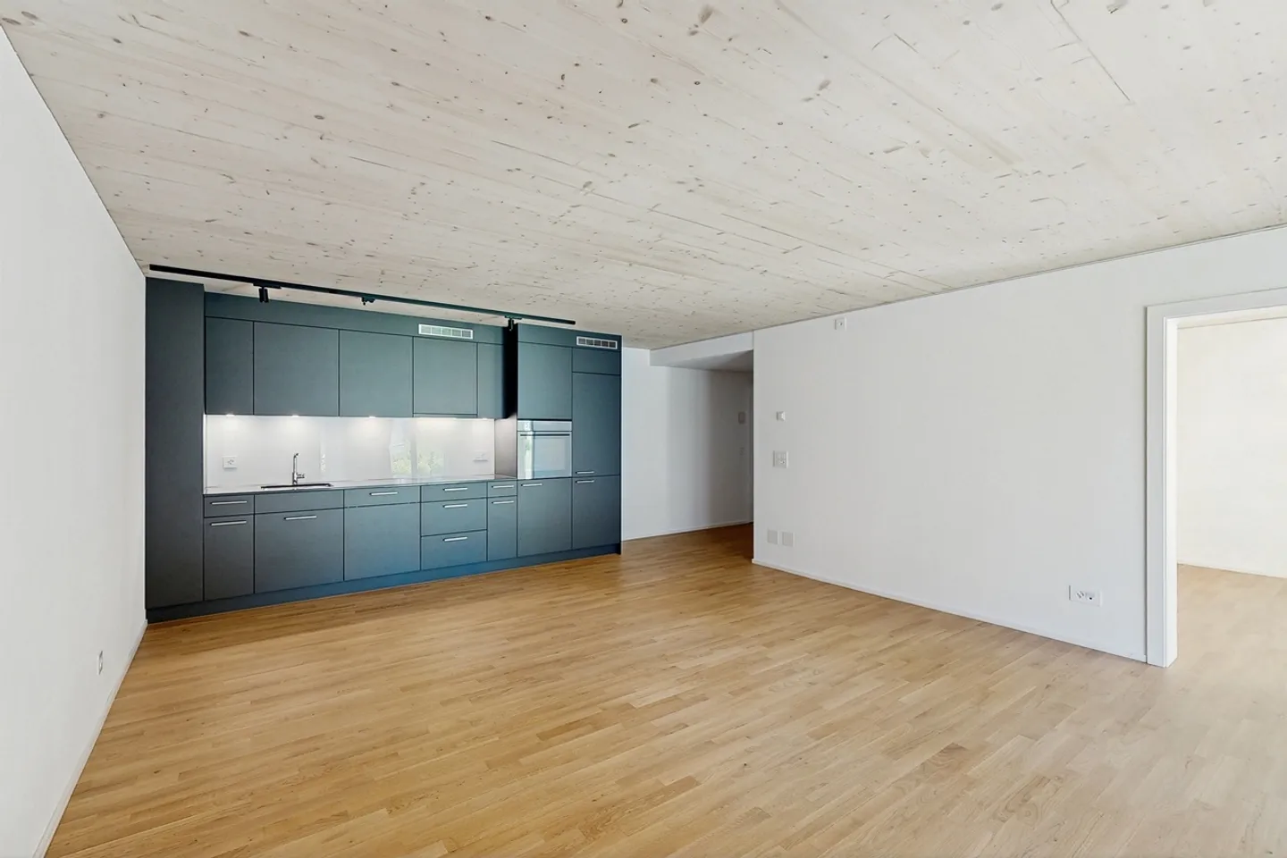Apartment in idyllic location at Pfannenstiel and Greifensee - Photo 8 of 9