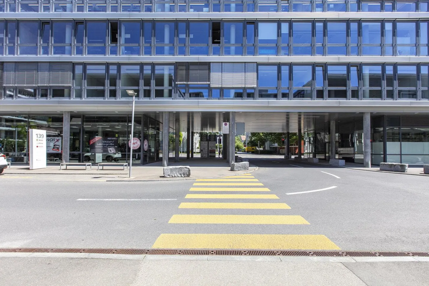 Ufficio privato per 10 in Regus Baarerstrasse - Foto 2 di 8