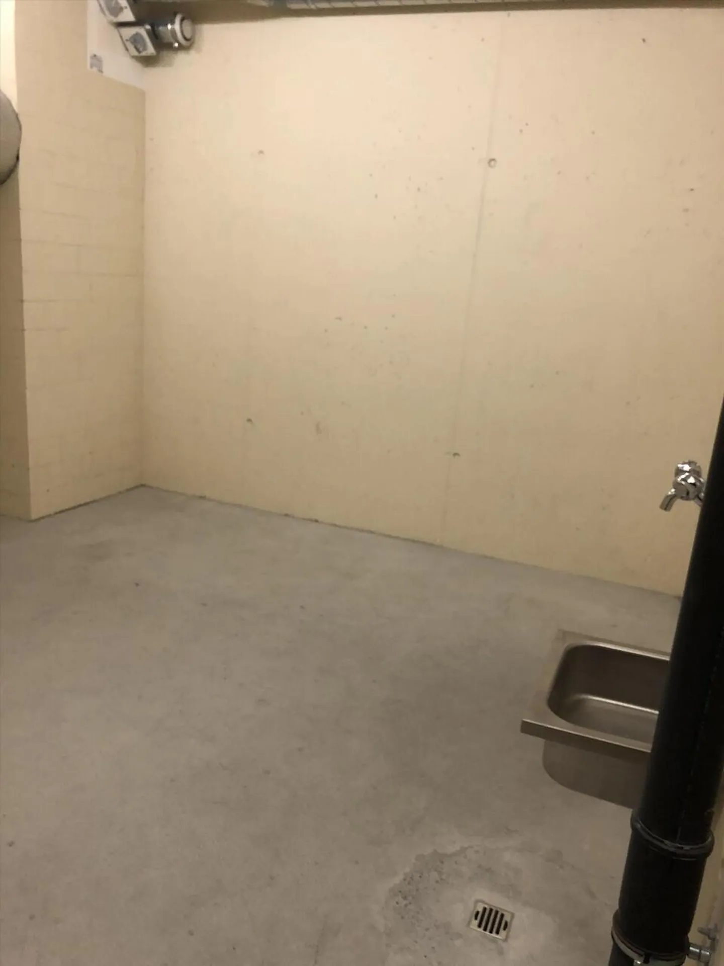Storage room of 21 m2 at Chur train station - Photo 3 of 4