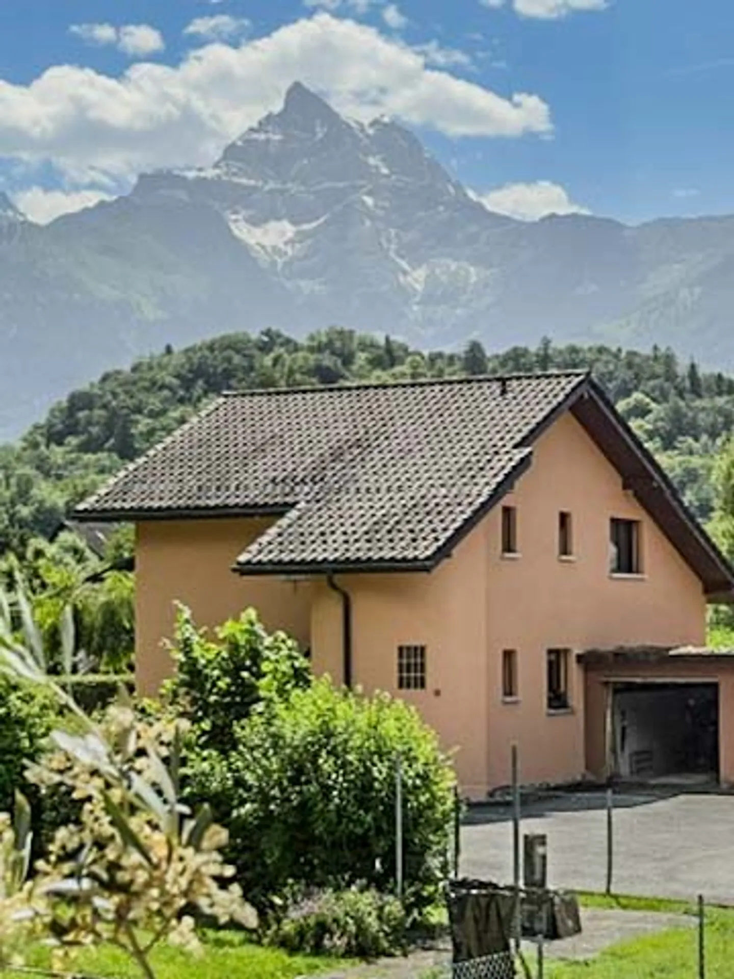 Villa 6,5 Zimmer - Foto 1 von 16