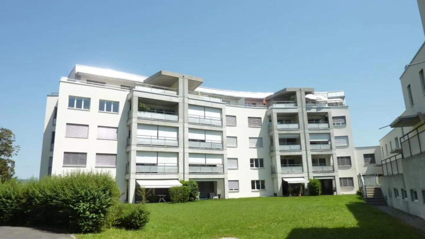Quiet Living in the Center of Wädenswil - Photo 1 of 6
