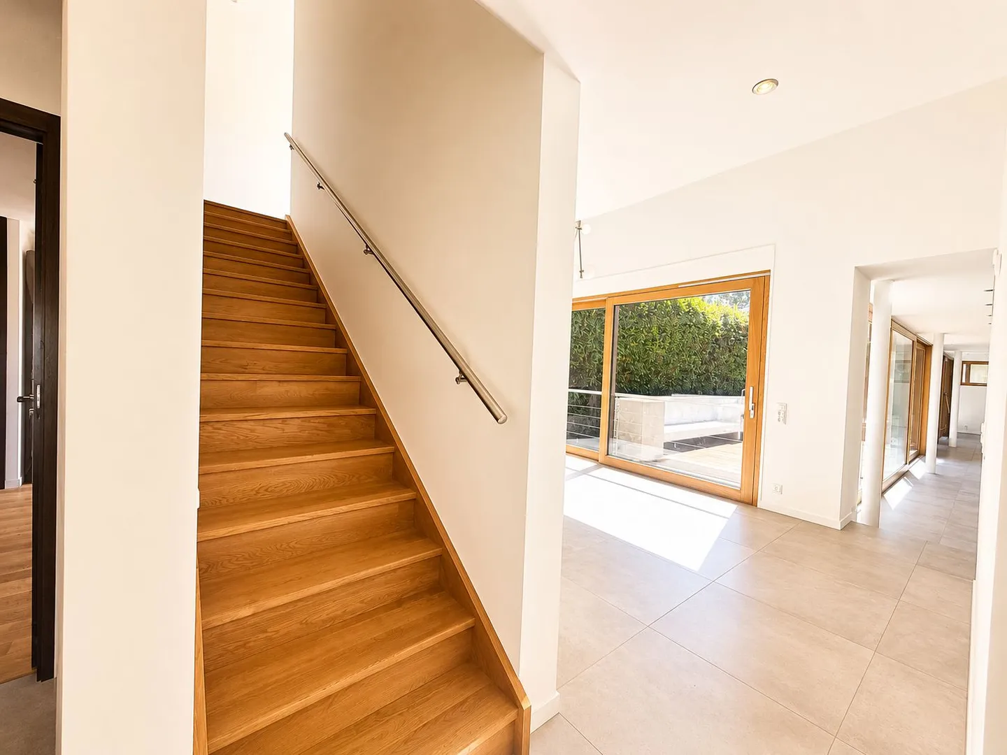 Villa contemporaine d'exception - Photo 3 sur 11