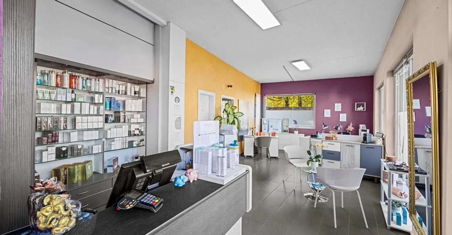 Commercial Space in Collombey - Photo 4 of 11