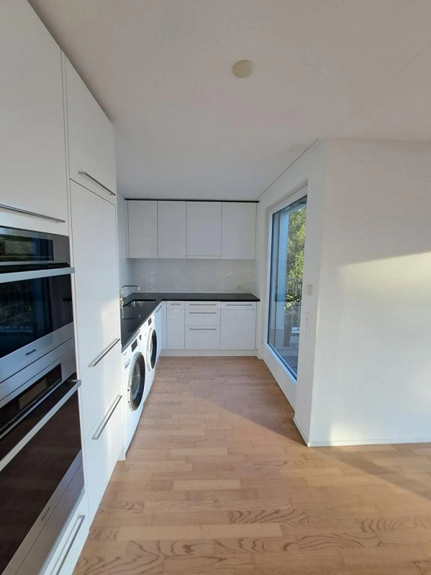 Exclusive living with mountain and lake views! - Photo 7 of 11