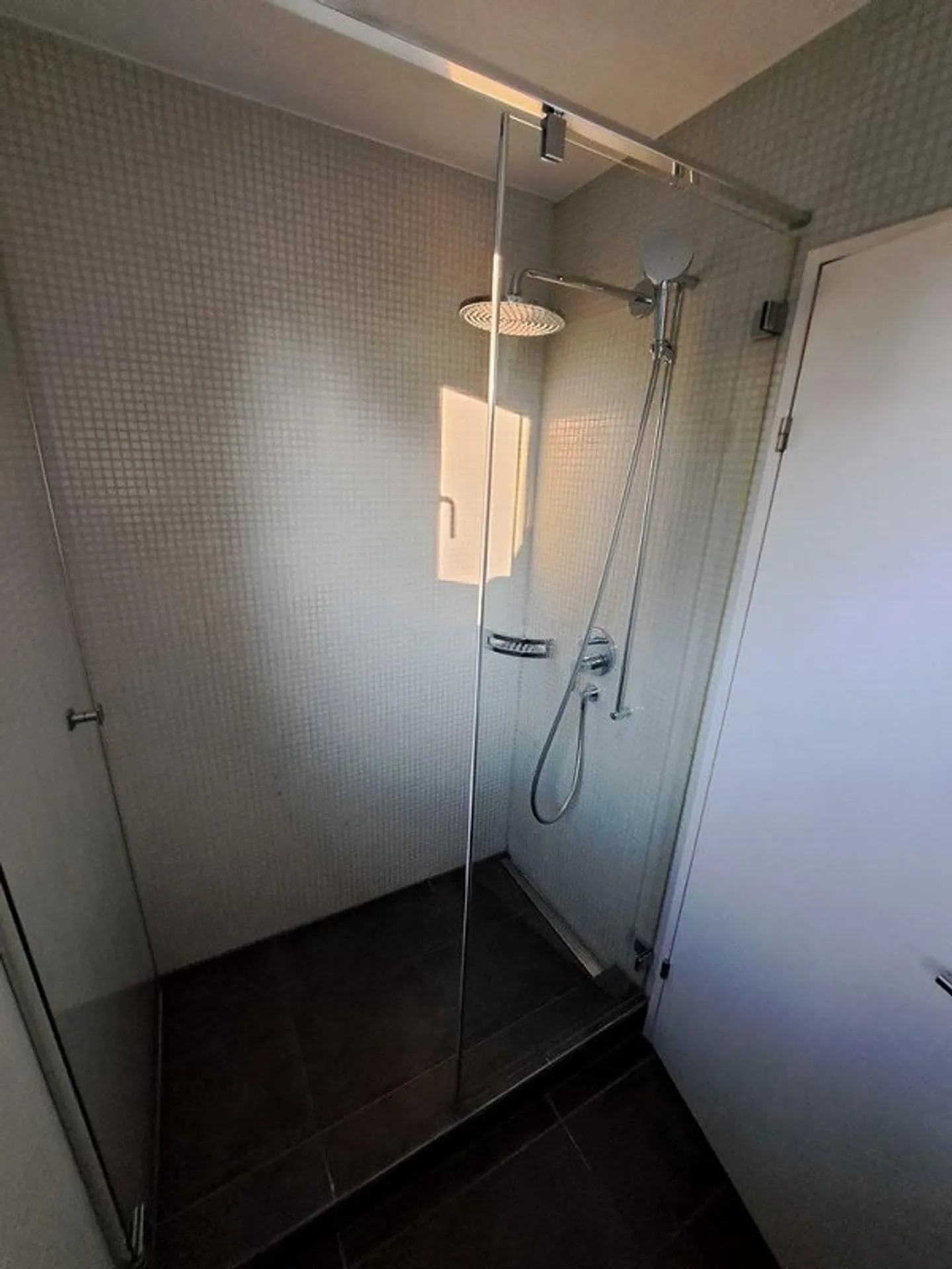 Exclusive living with mountain and lake views! - Photo 10 of 11