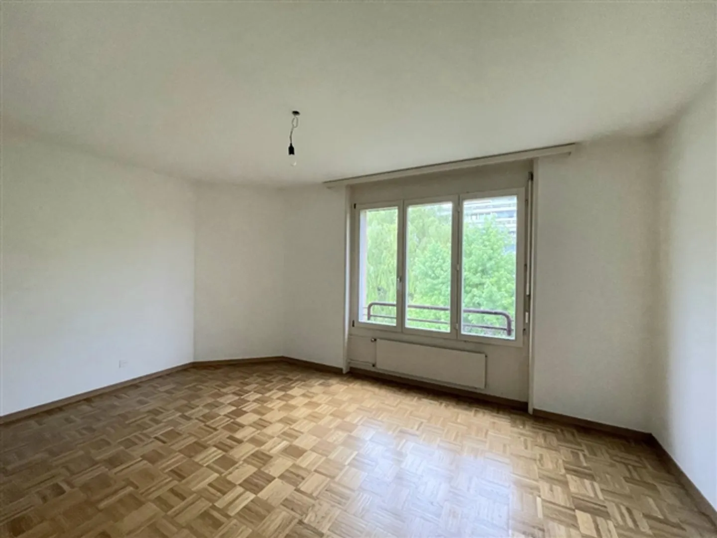 3.5 rooms on the 2nd floor, offered for first rental. - Photo 3 of 6