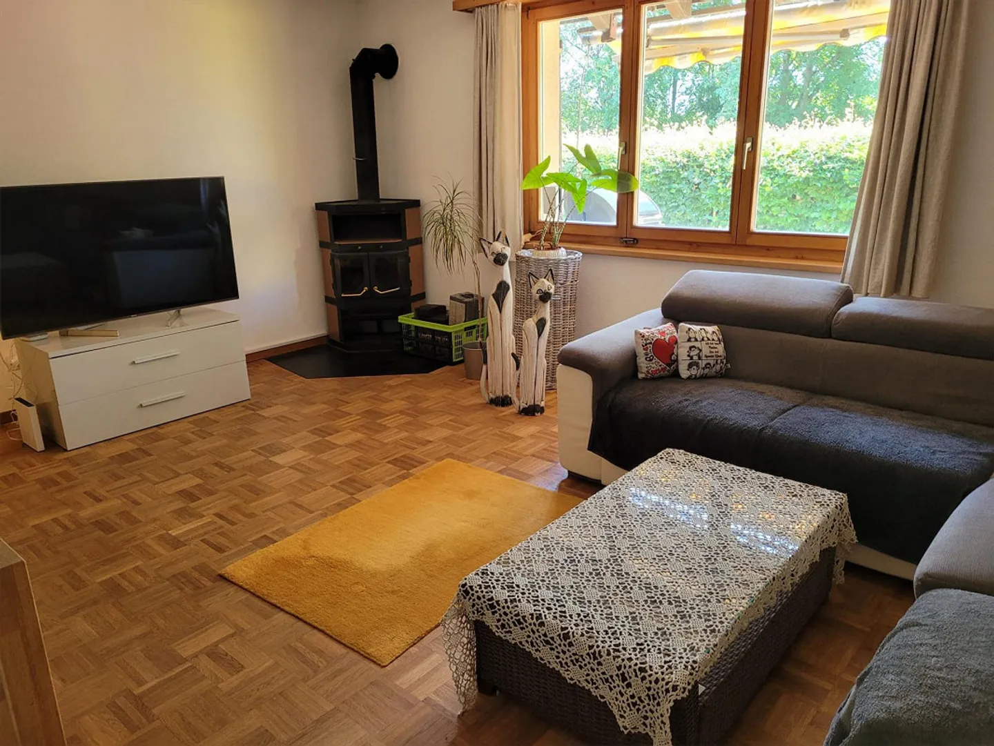 Incantevole casa unifamiliare con stalla e terreno pascolivo - Foto 3 di 7