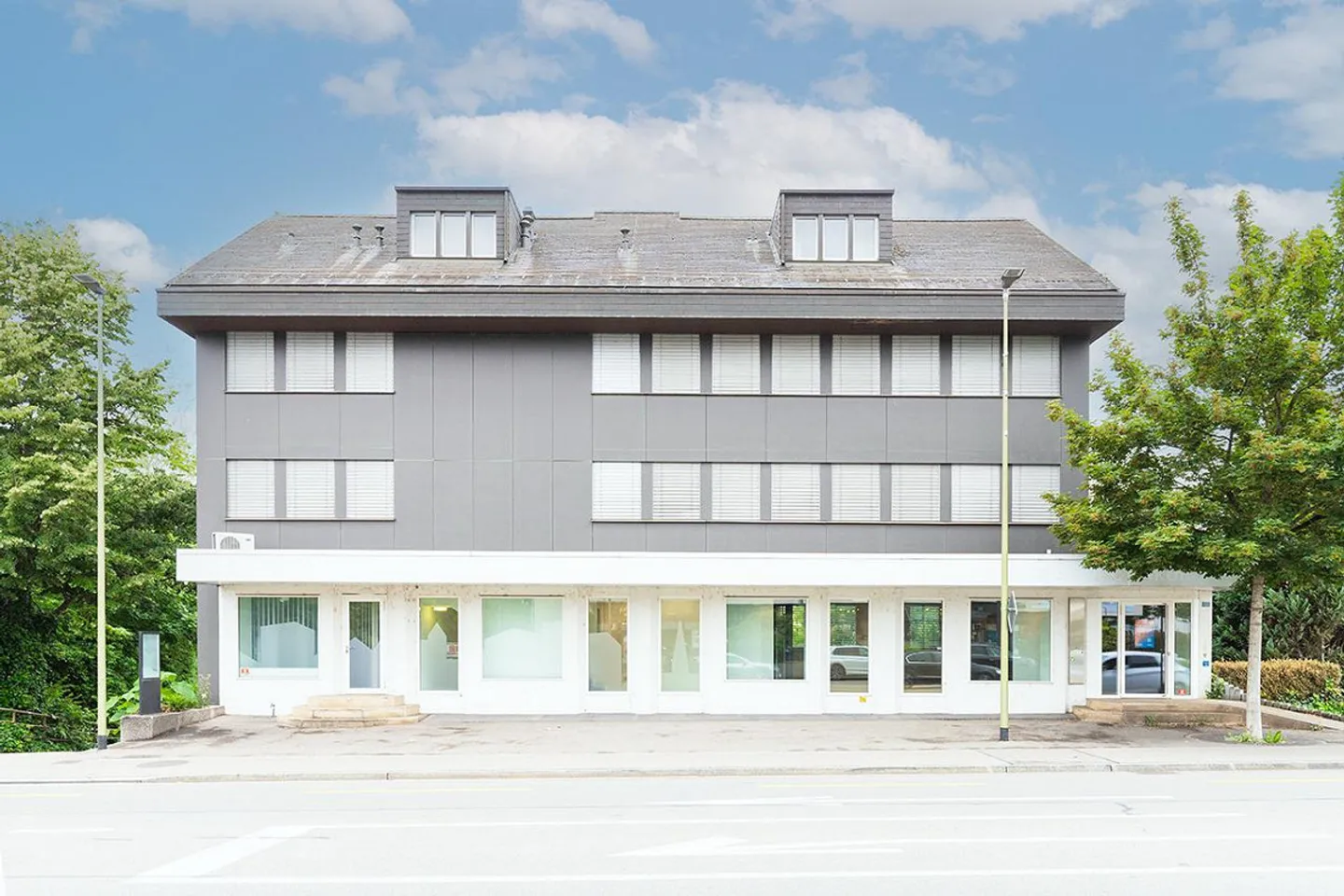 Modernes Büro in Glattbrugg - Foto 1 von 6