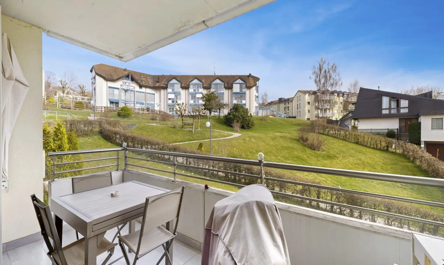 Helle 3,5-Zimmer-Wohnung mit Balkon in Oron-la-Ville - Foto 9 von 11