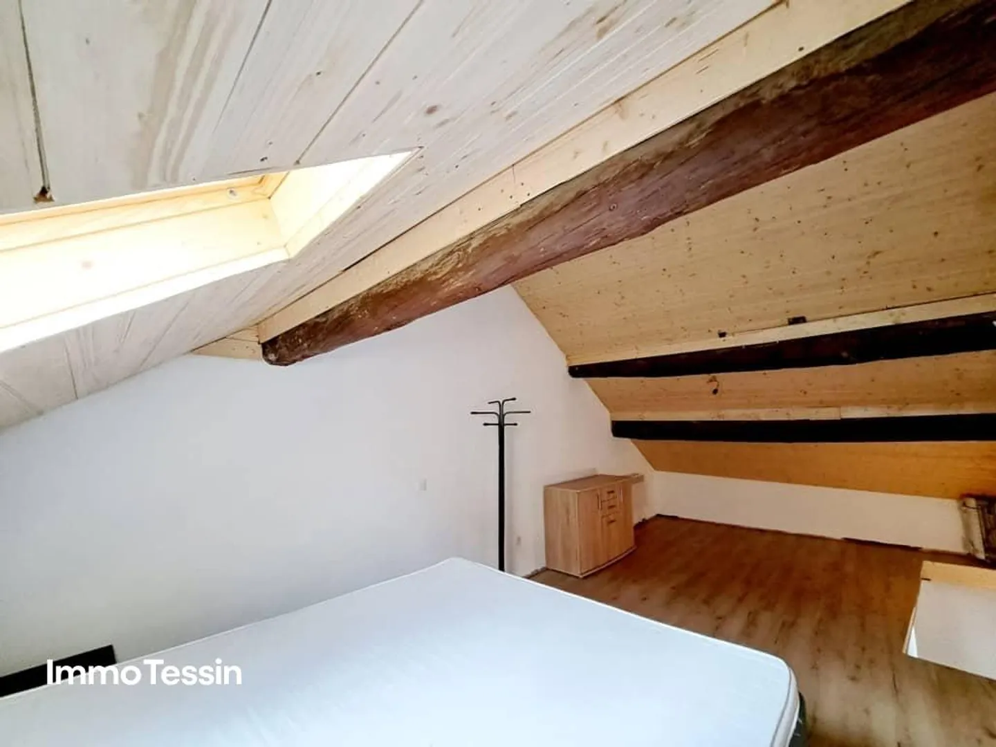 5.1% RETURN: Small multi-family house with 3 apartments nearby ... - Photo 11 of 13