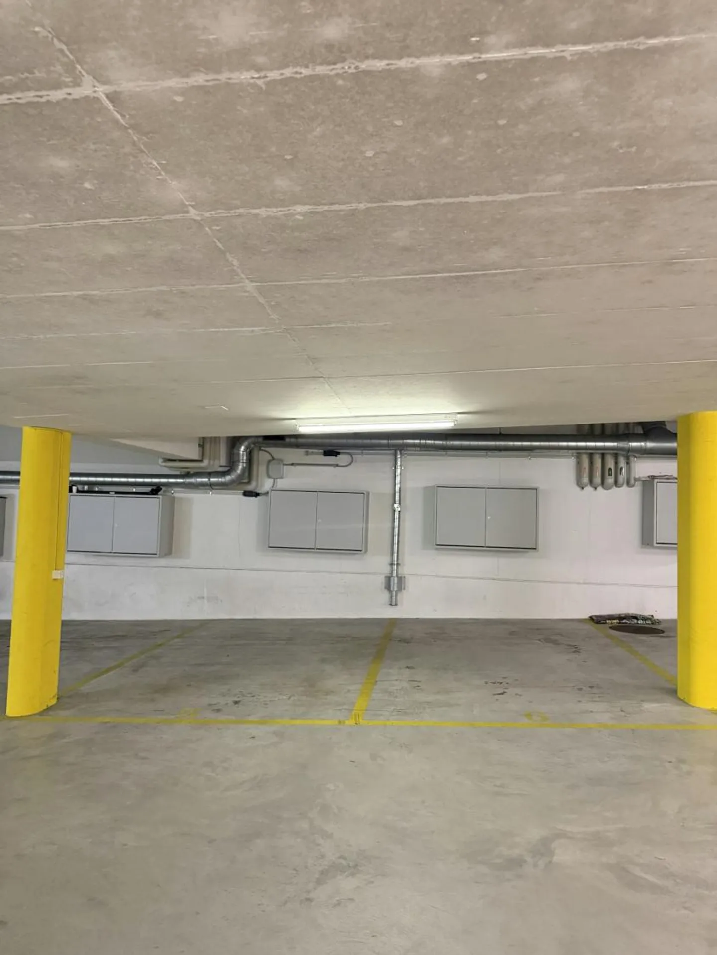 Tiefgaragenparkplatz in Schlieren - Foto 6 von 8
