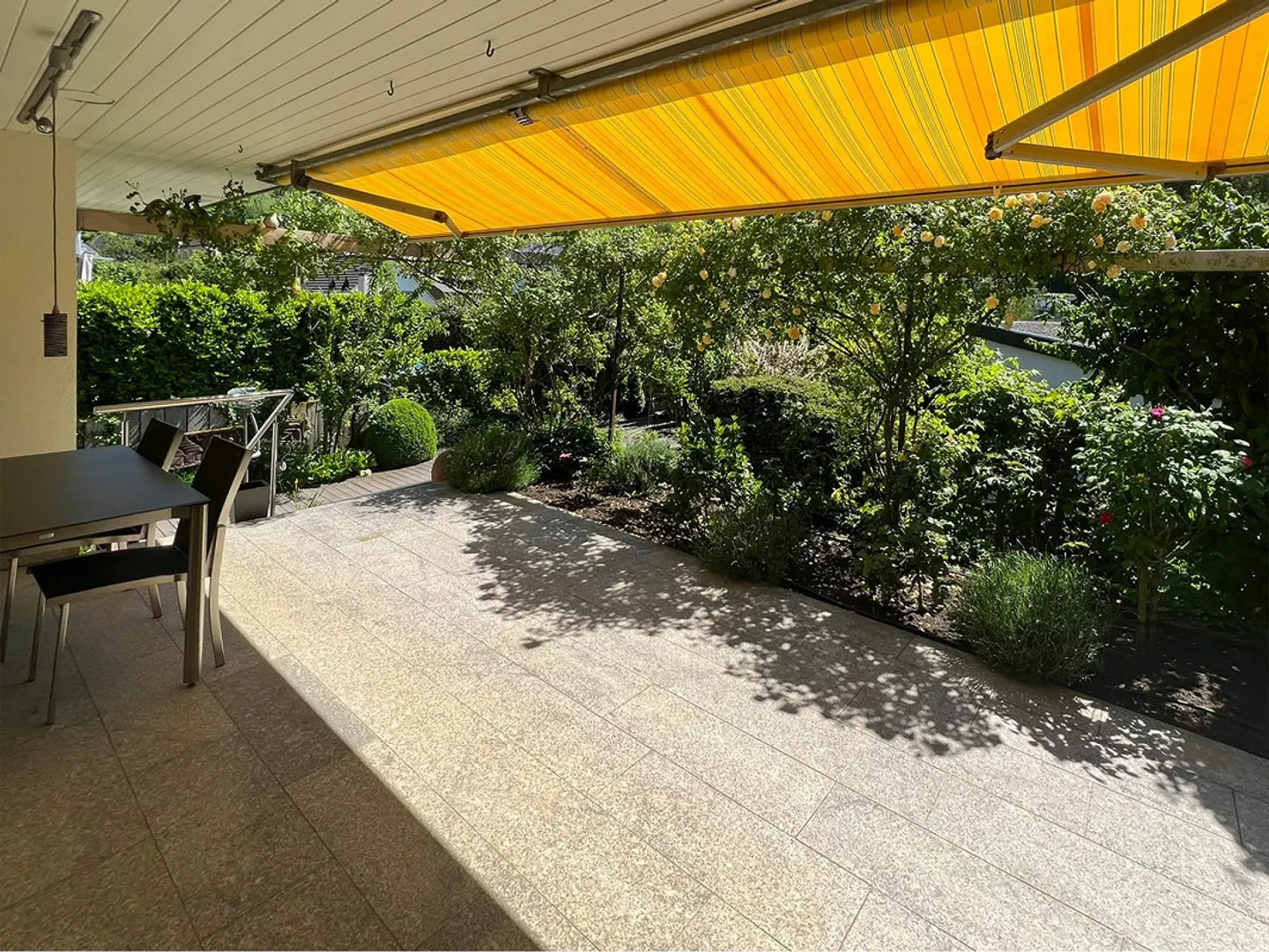 Single-family house with garden, pond and plenty of space to live - Photo 5 of 19