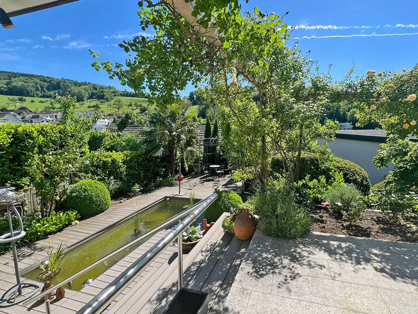 Single-family house with garden, pond and plenty of space to live - Photo 6 of 19