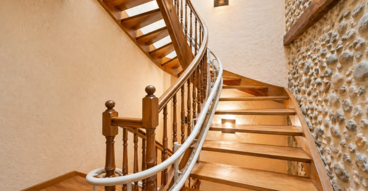 Characterful village house with exceptional volumes - Photo 8 of 10