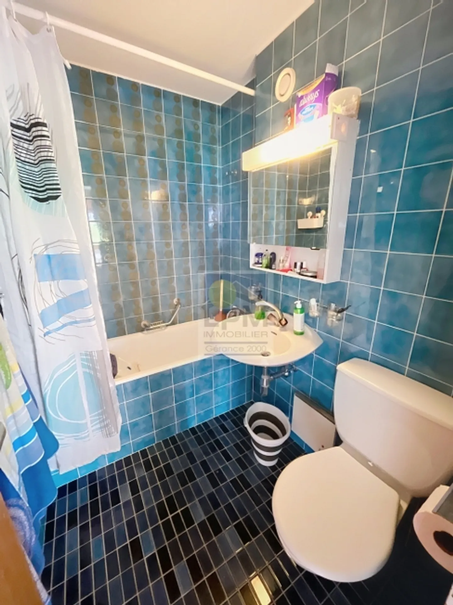 2,5-Zimmer-Wohnung im obersten Stock mit unverbautem Südblick - Foto 8 von 13