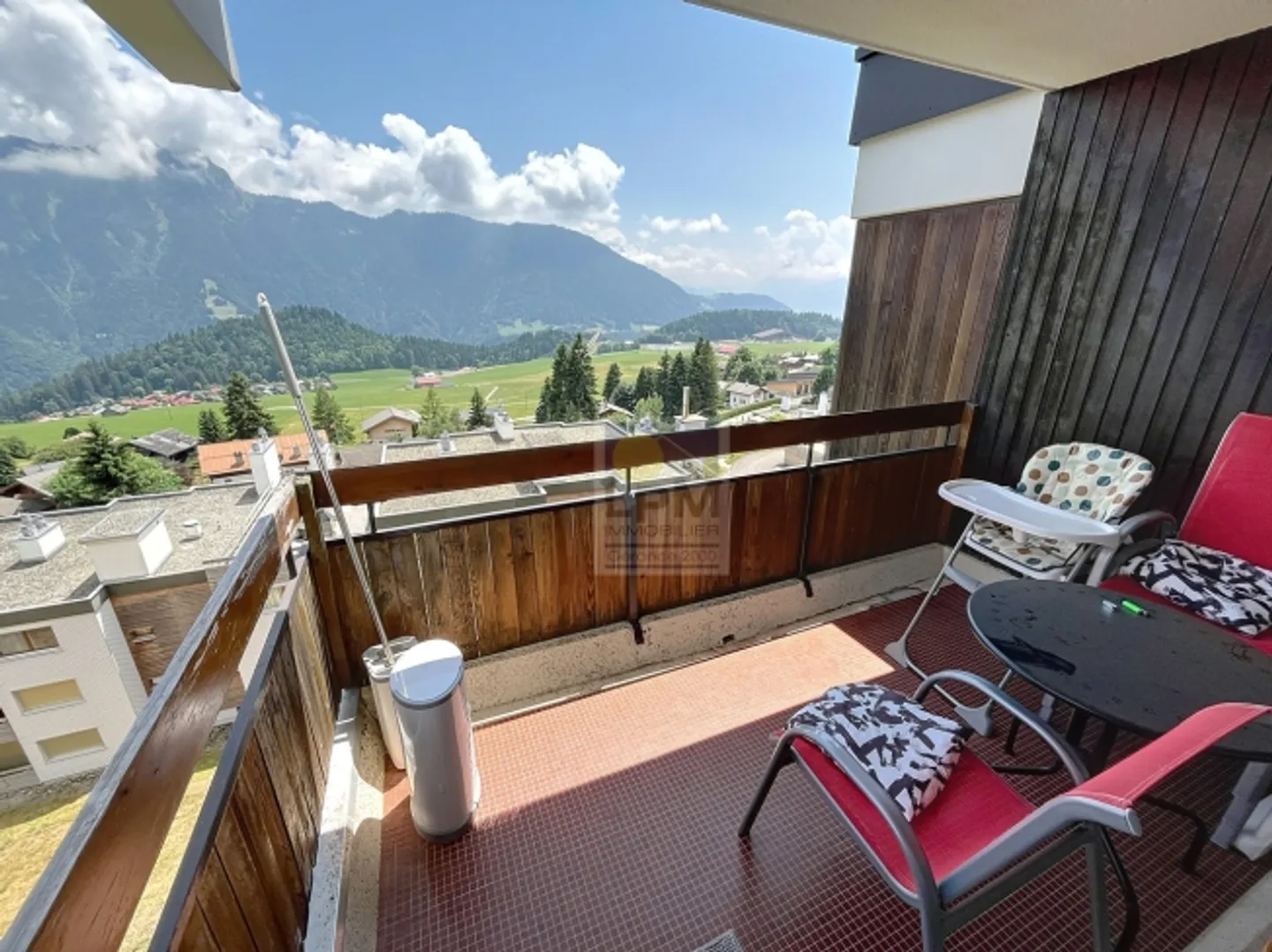 2,5-Zimmer-Wohnung im obersten Stock mit unverbautem Südblick - Foto 9 von 13