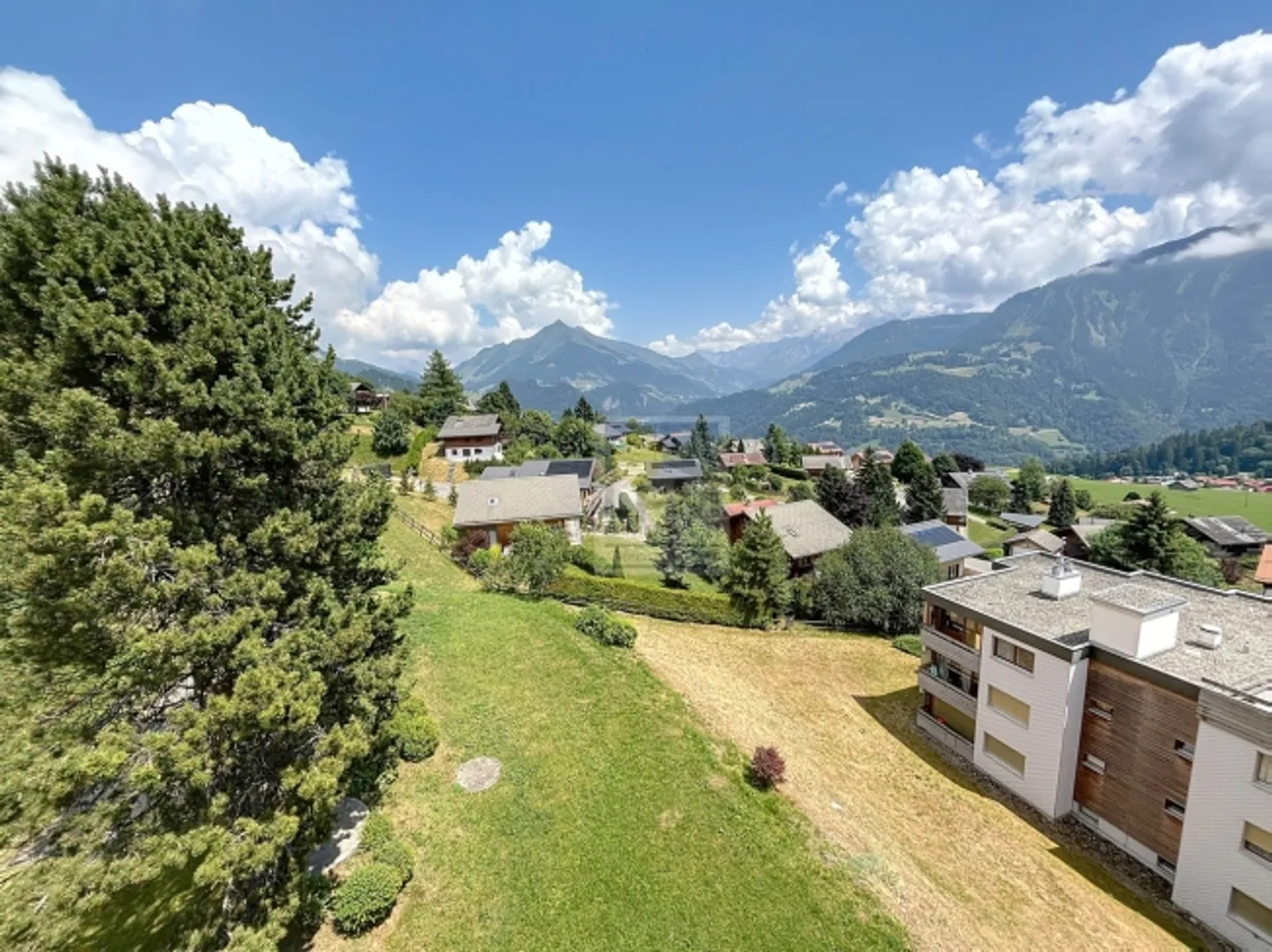 2,5-Zimmer-Wohnung im obersten Stock mit unverbautem Südblick - Foto 11 von 13