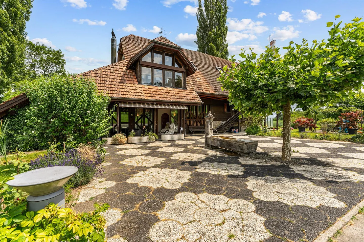 Maison de campagne à Winikon avec piscine, cave à vin et grand terrain - Photo 1 sur 16