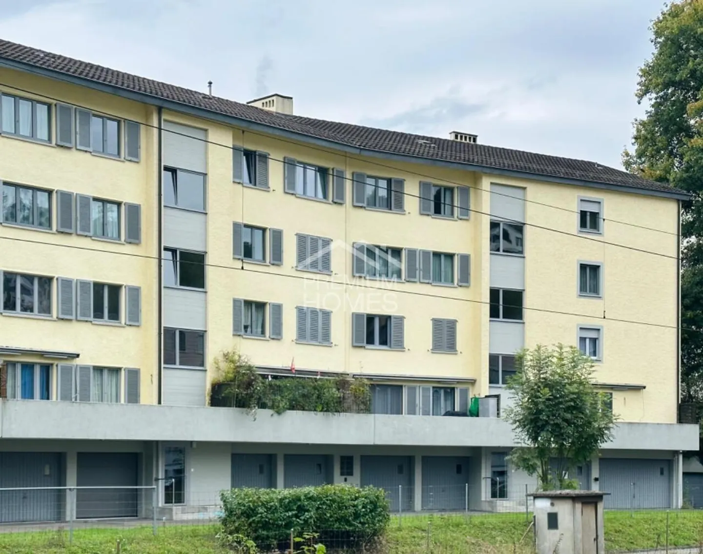 Living and Investing - with Top Connectivity - Photo 7 of 8