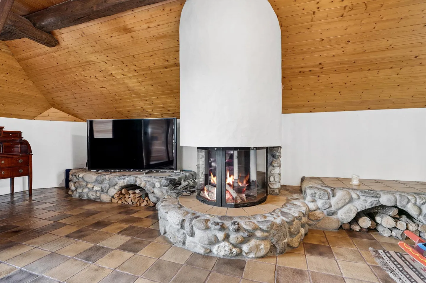 Maison de campagne à Winikon avec piscine, cave à vin et grand terrain - Photo 4 sur 16