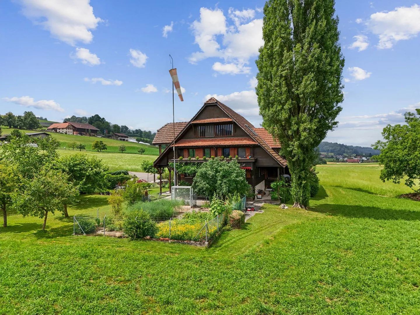 Maison de campagne à Winikon avec piscine, cave à vin et grand terrain - Photo 14 sur 16