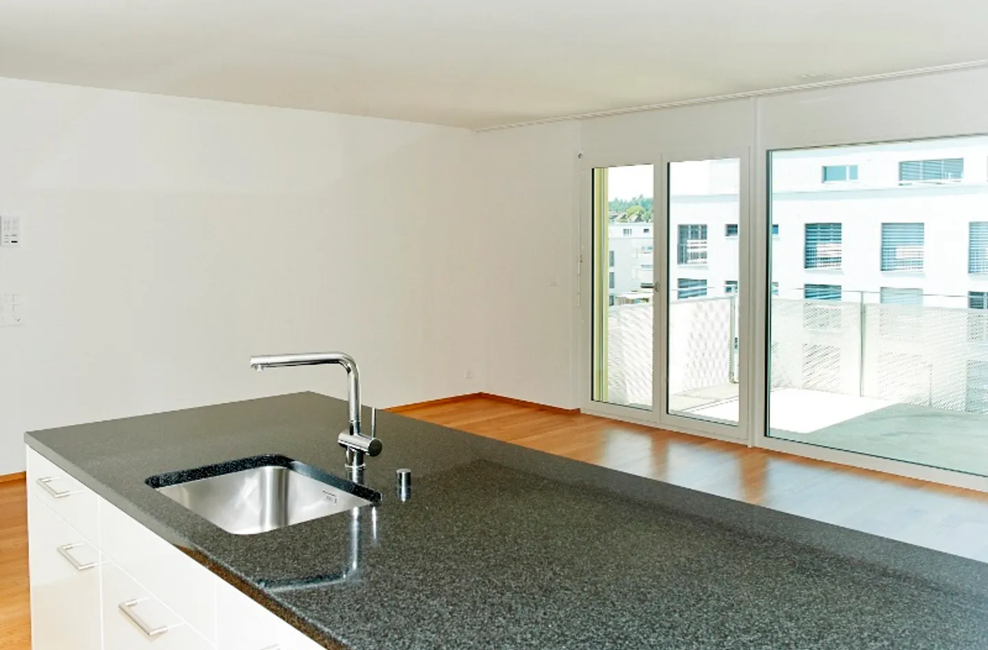 Trendy apartment is looking for you! - Photo 4 of 6