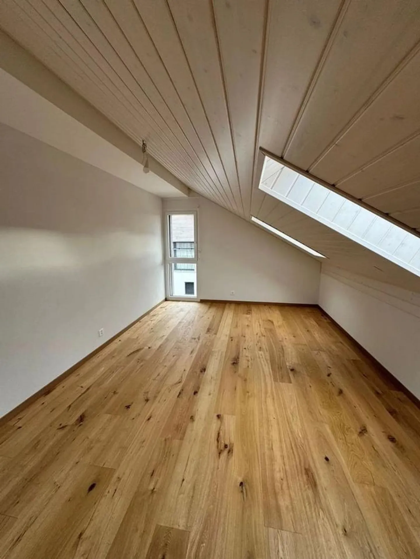 Appartamento di 3,5 locali al 2° piano (mansarda) - Foto 3 di 5