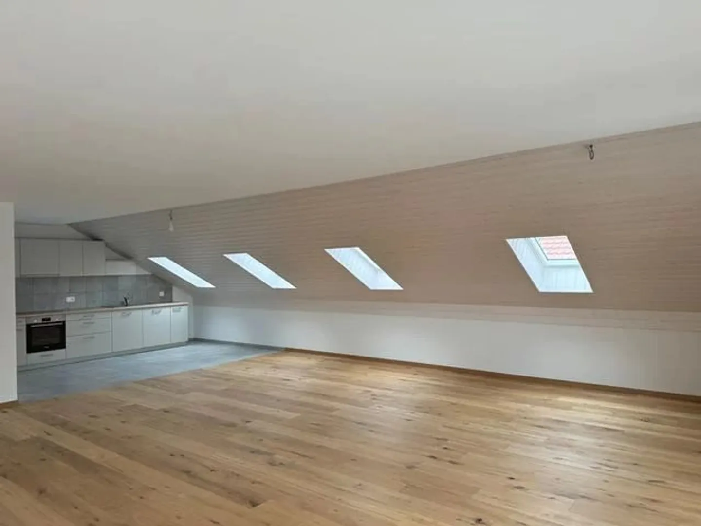 Appartamento di 3,5 locali al 2° piano (mansarda) - Foto 5 di 5