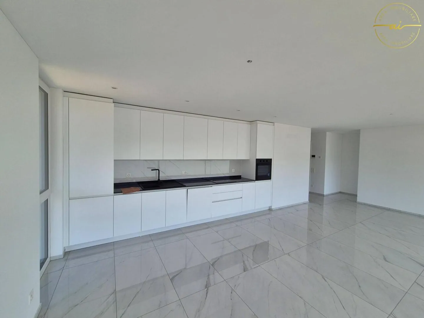 NEW 4.5-ROOM PENTHOUSE WITH LARGE TERRACE IN VACALLO - Photo 4 of 13