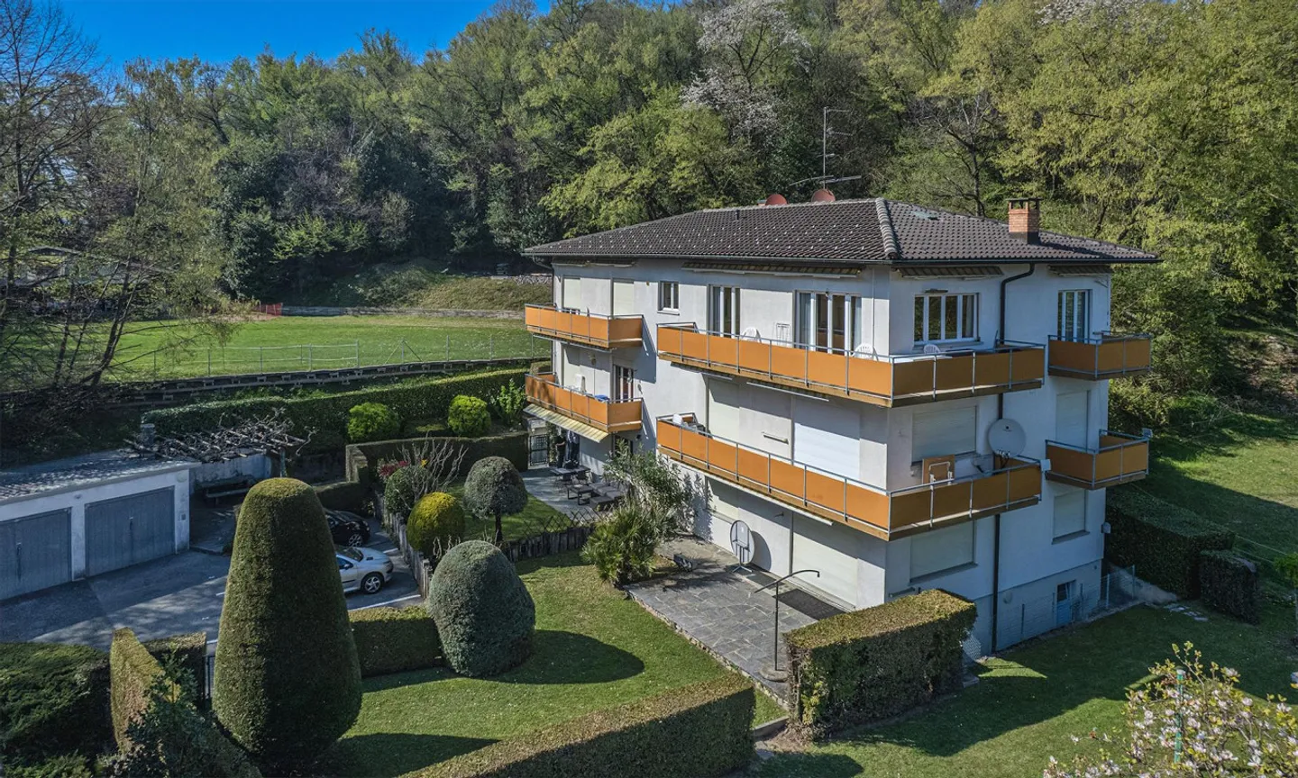 3.5 Rooms Completely Renovated with Garden in Ciona - Photo 9 of 9