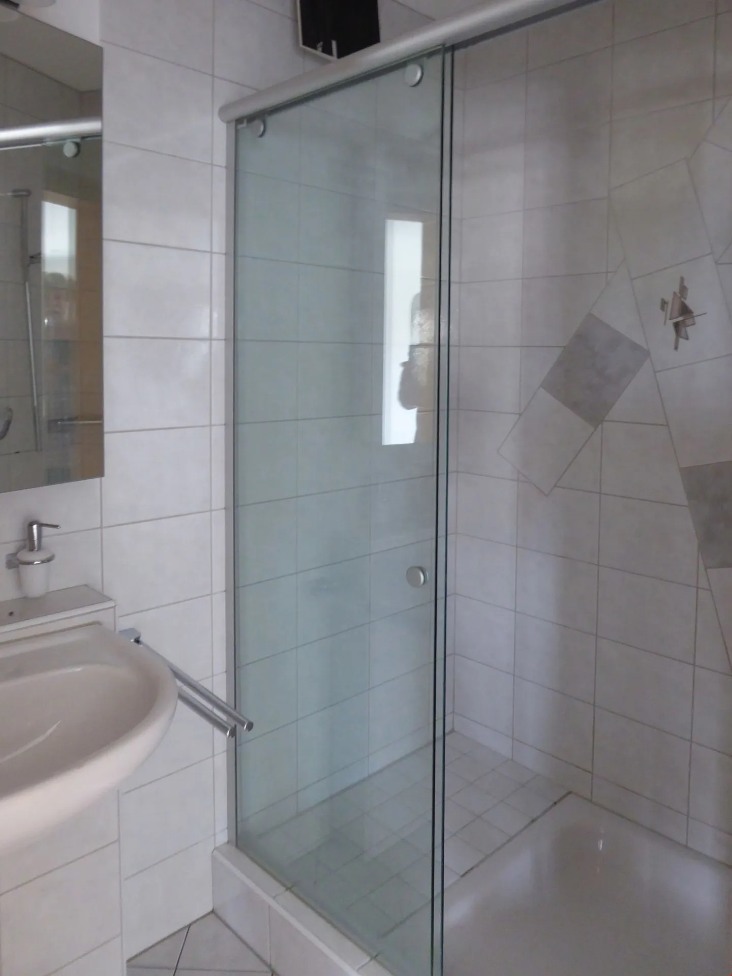 Vivere in modo esclusivo in un appartamento super attrezzato - Foto 8 di 14