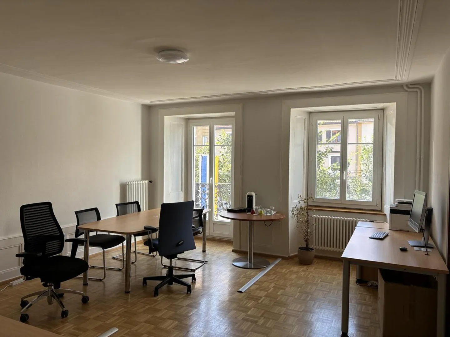 Opportunità eccezionale: ufficio nel centro di La Chaux-de-Fonds con 2 mesi gratuiti - Foto 2 di 9