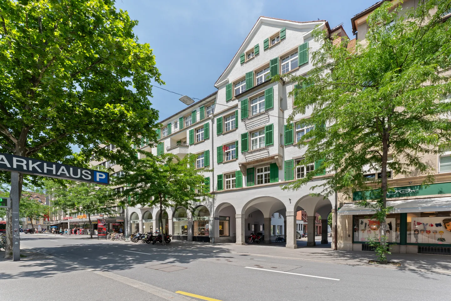 In the Quaderhof: Dreamlike 3.5-Room City Apartment! - Photo 10 of 12