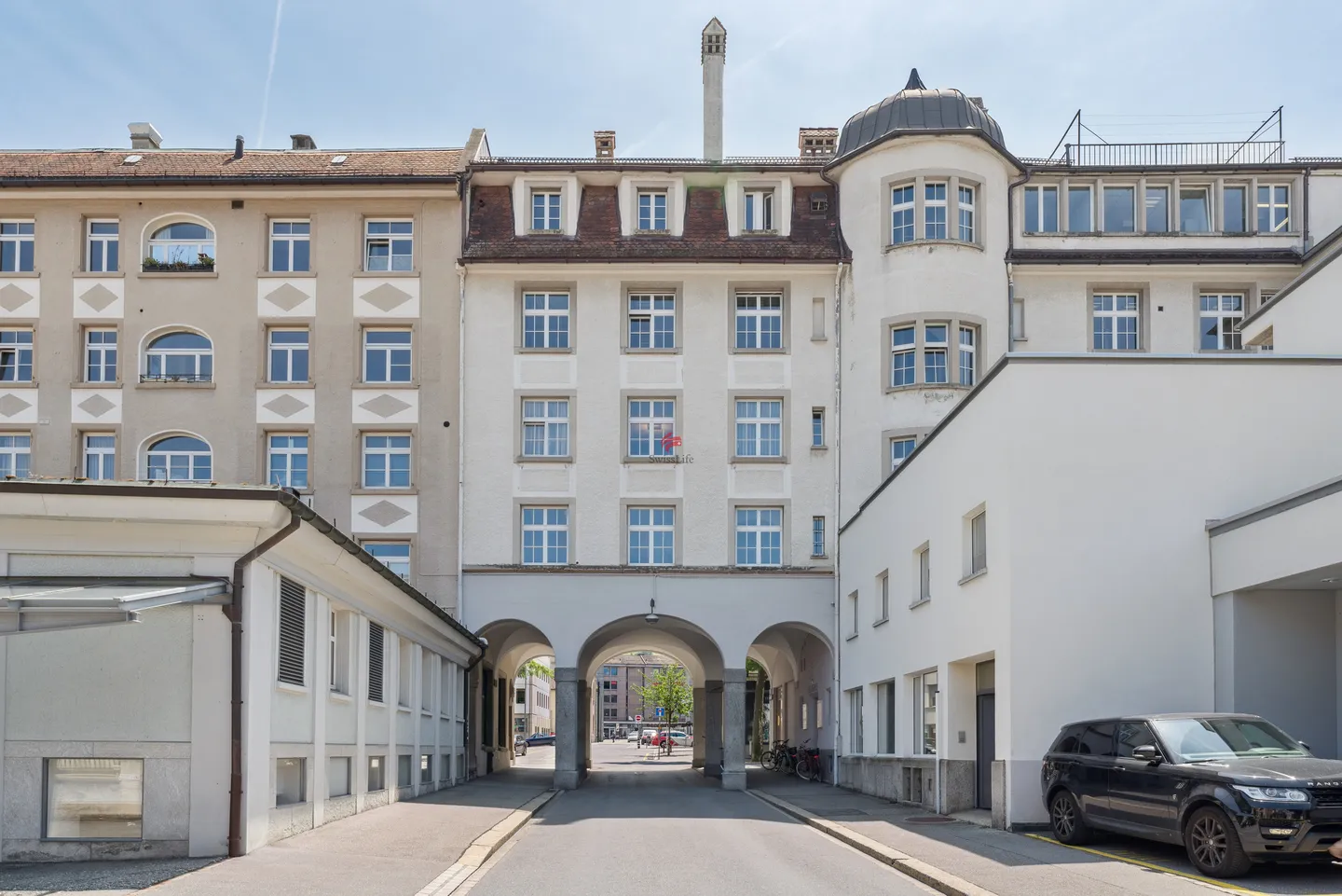 In the Quaderhof: Dreamlike 3.5-Room City Apartment! - Photo 11 of 12