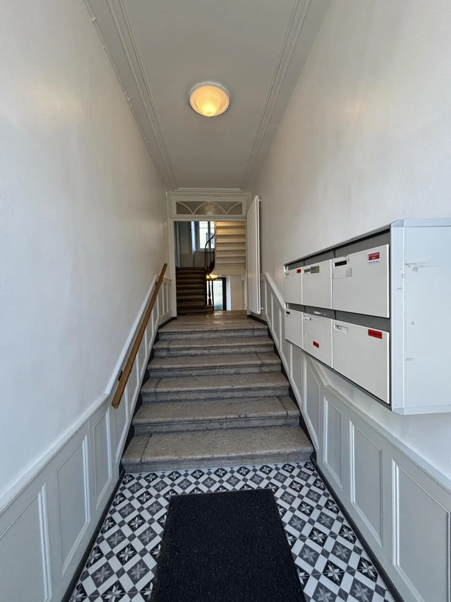 Opportunità eccezionale: ufficio nel centro di La Chaux-de-Fonds con 2 mesi gratuiti - Foto 9 di 9