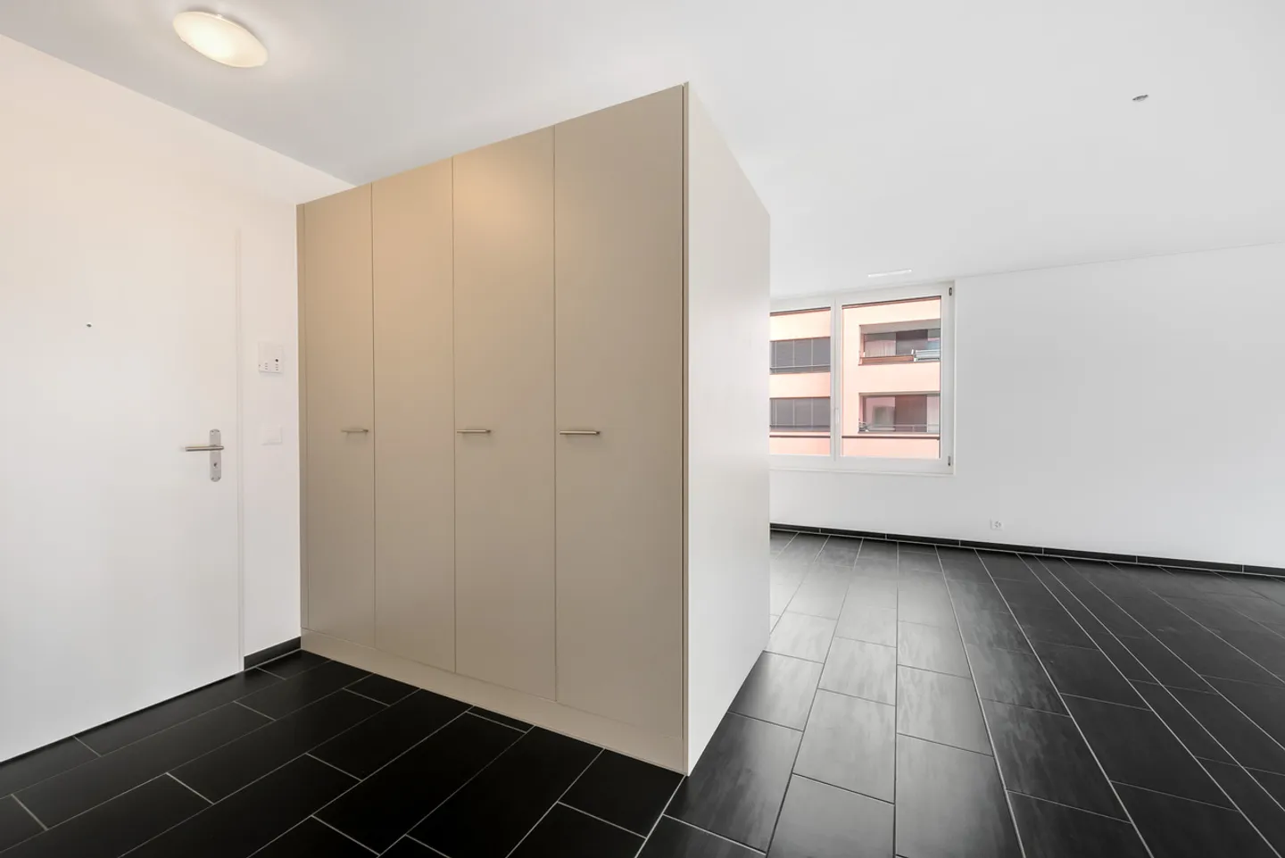 Appartement lumineux 2.5 pièces - Photo 7 sur 10