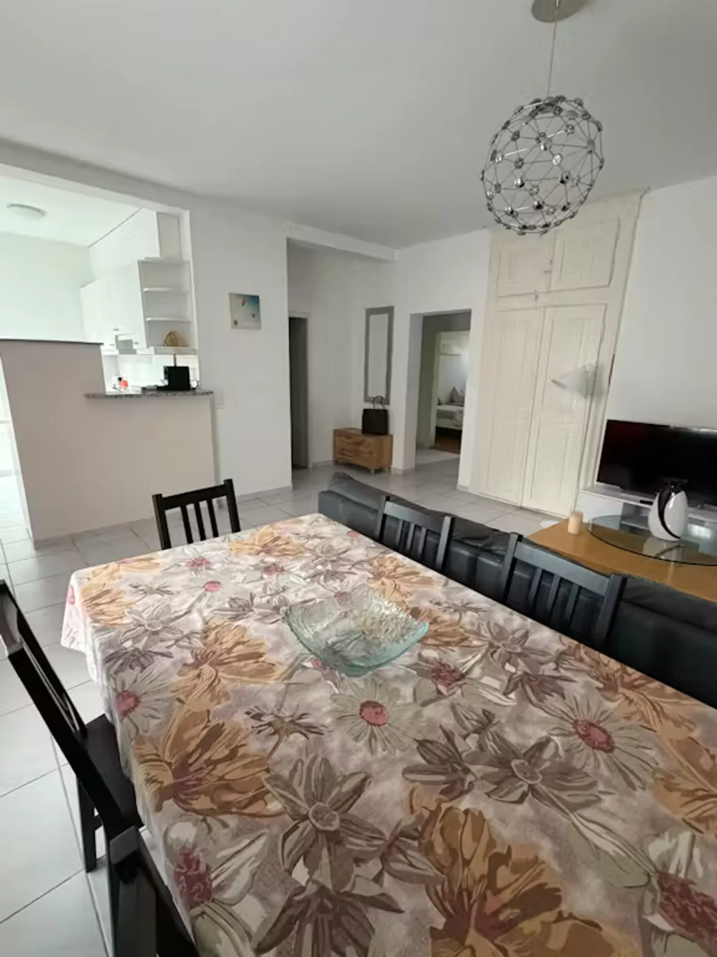 Charmantes Chalet in Zürich - Foto 8 von 10