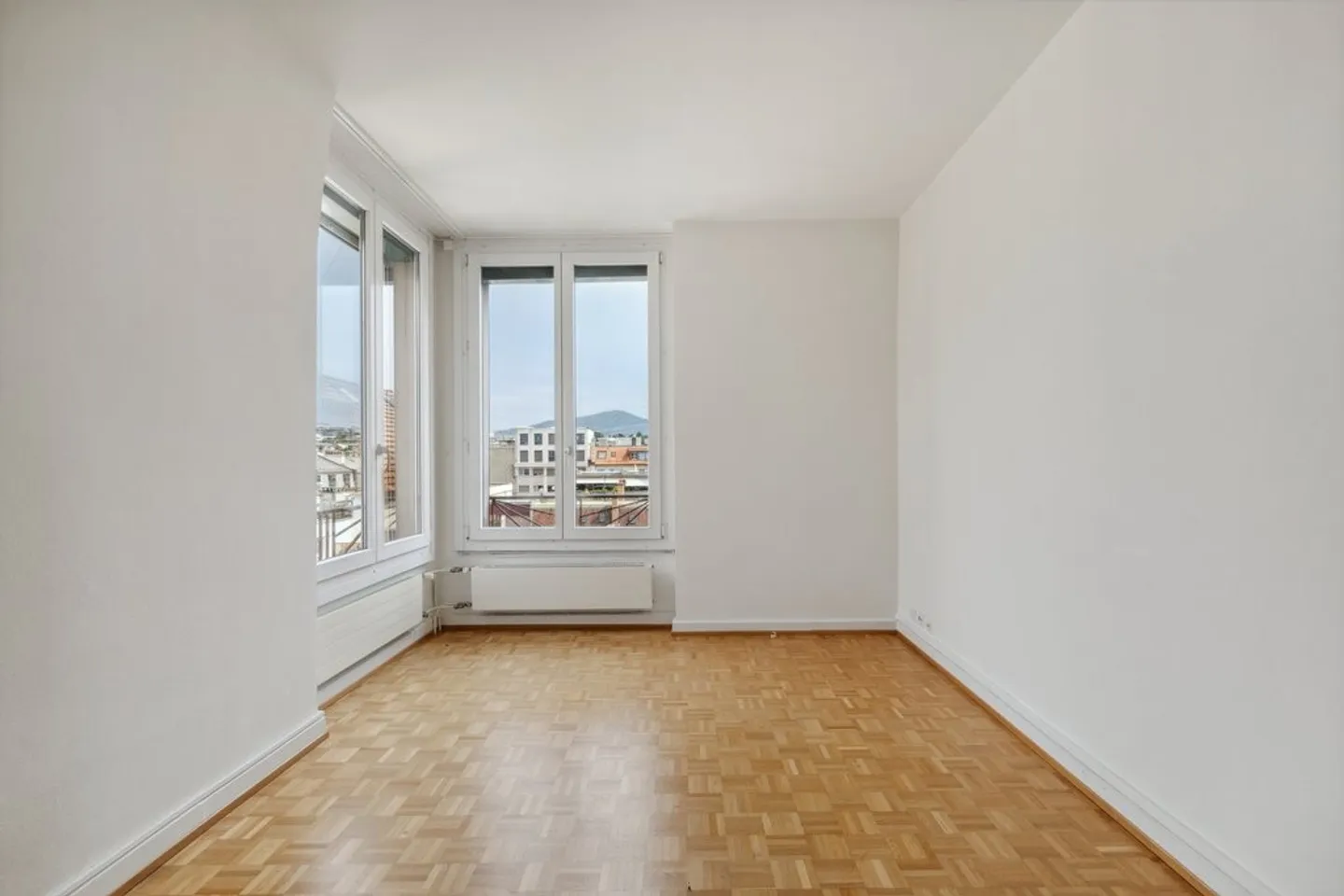 Magnificent 7-room apartment with lake and fountain view - Photo 6 of 12
