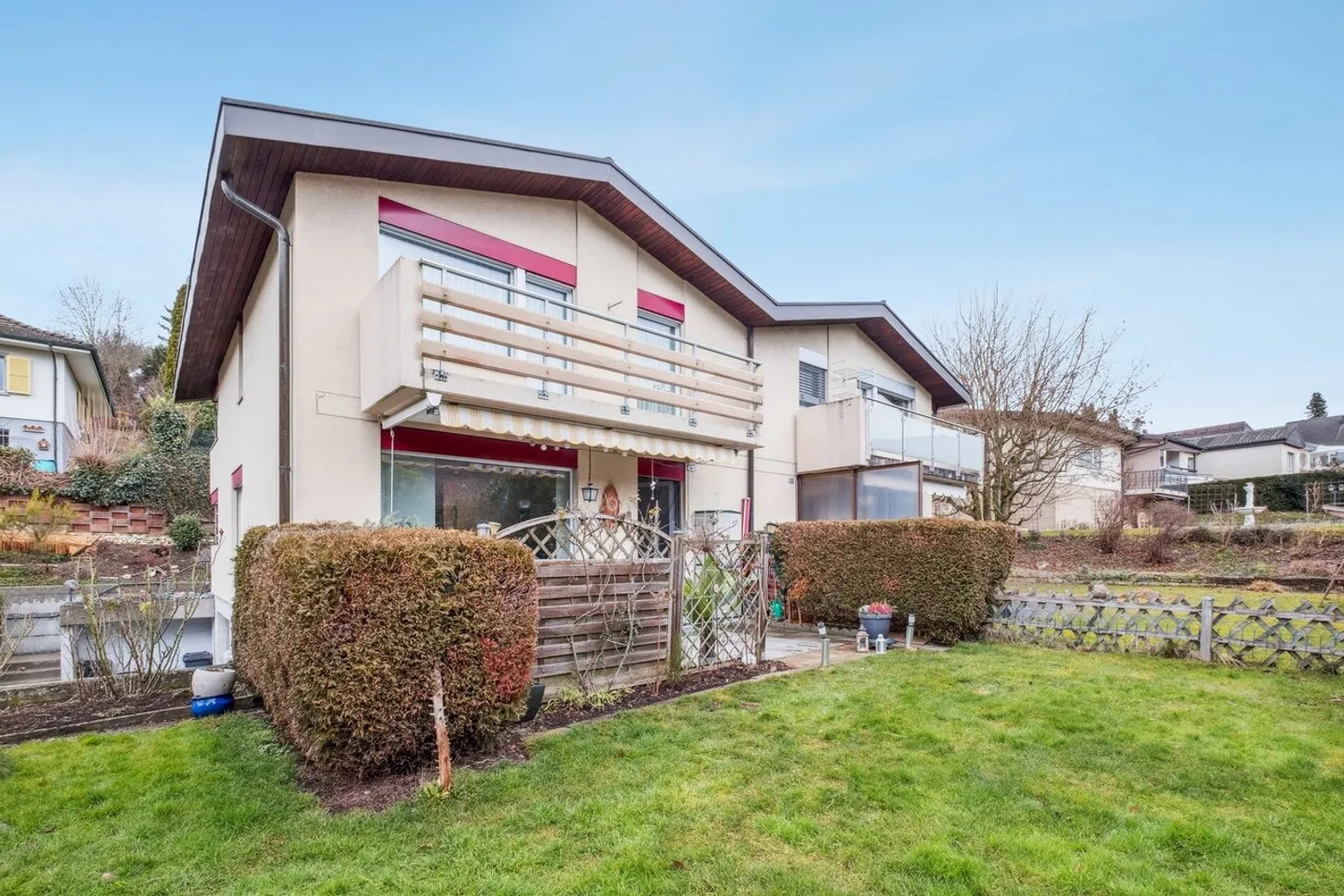 Charmantes Familienhaus mit Garten - Foto 1 von 8